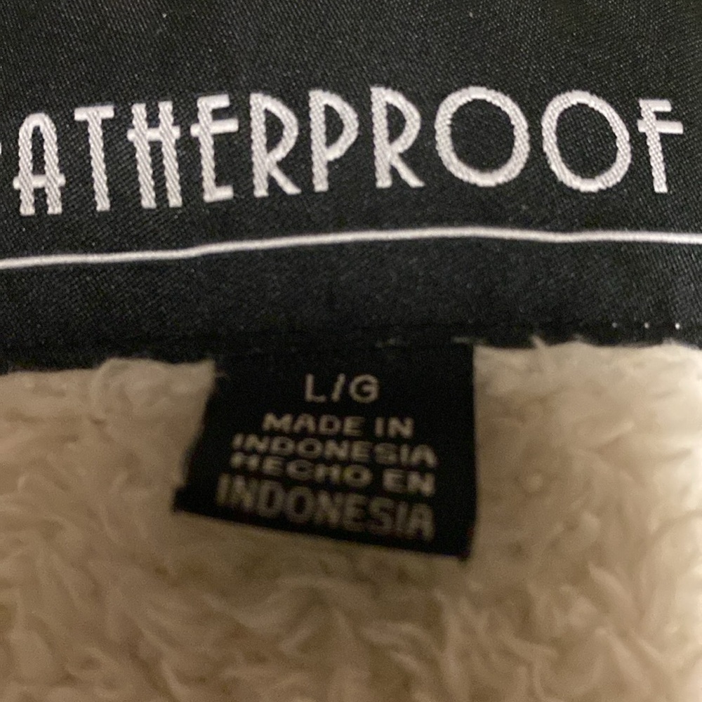 Women’s Large White Weatherproof Comfy Fuzzy Full Zip Jacket Spring Fall Cozy - Picture 4 of 4